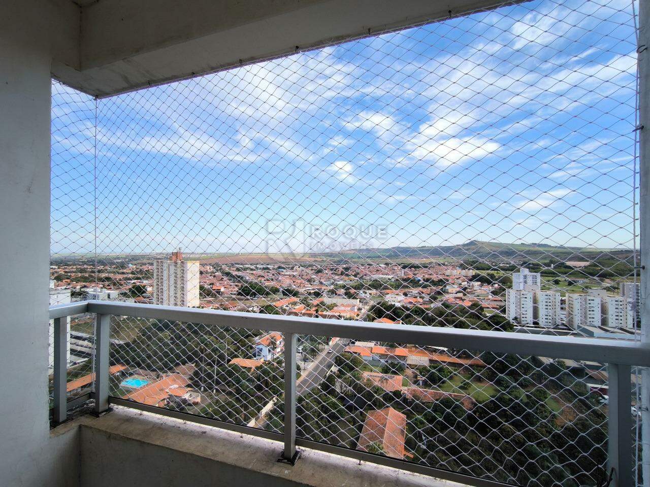 Apartamento à venda no bairro Chácaras Antonieta: VISTA PARCIAL