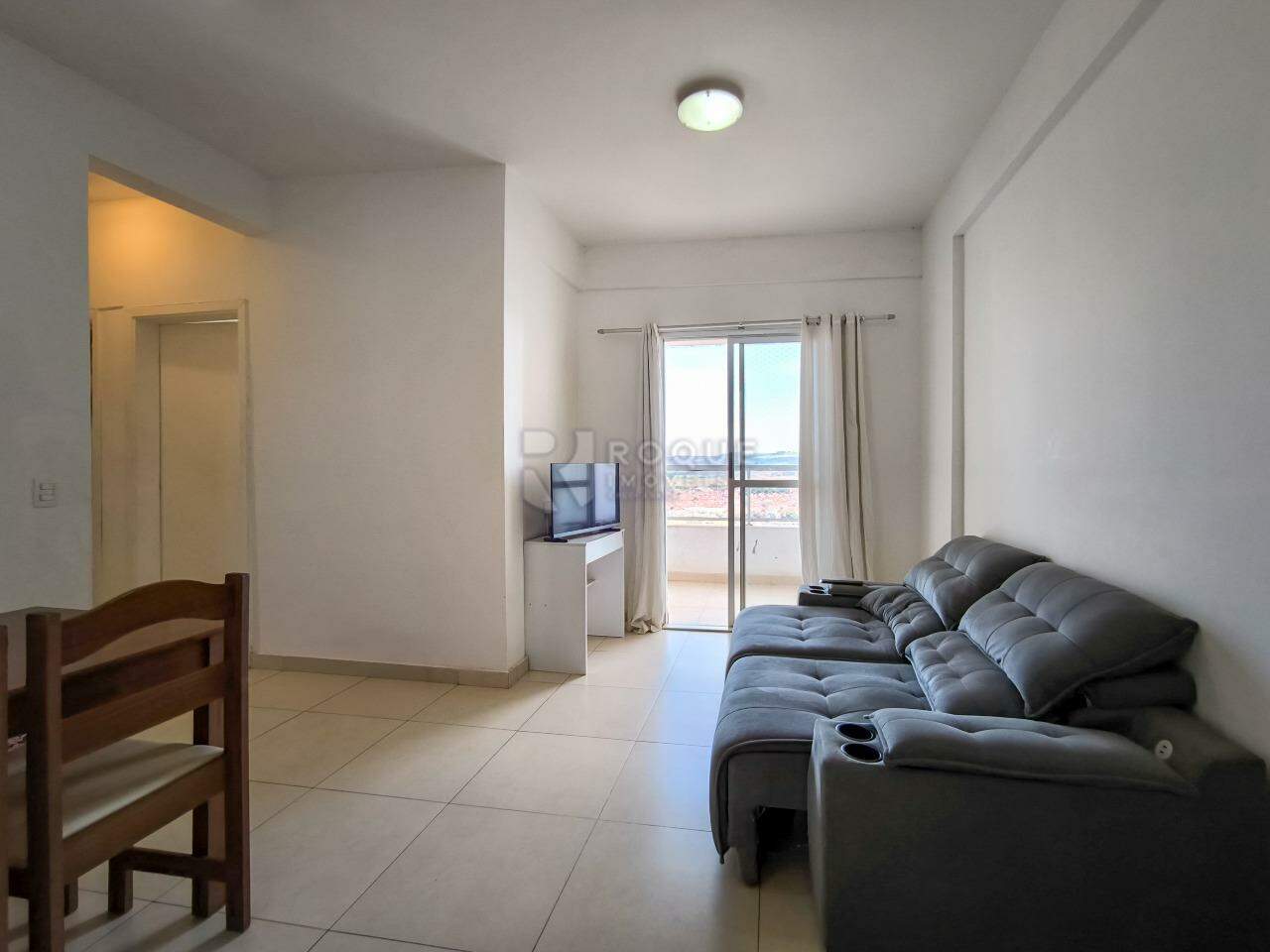 Apartamento à venda no bairro Chácaras Antonieta: SALA DE ESTAR