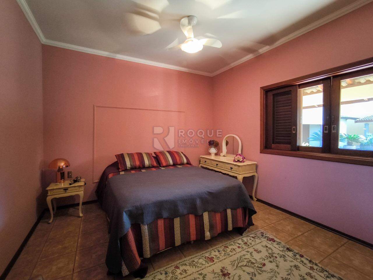 Casa em condomínio à venda no bairro Portal das Rosas: SUÍTE 2