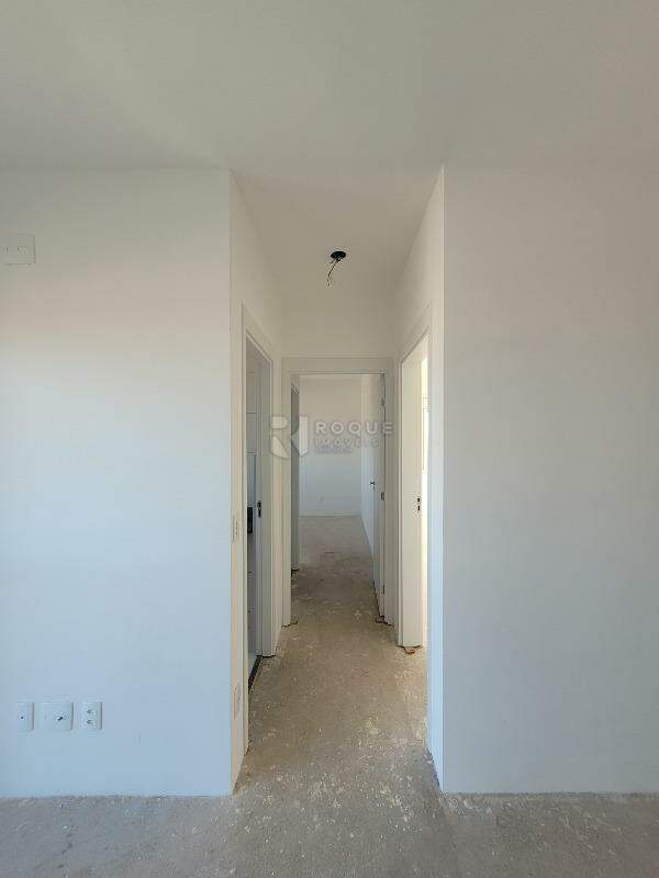 Apartamento à venda no bairro Jardim Orestes Veroni: Hall