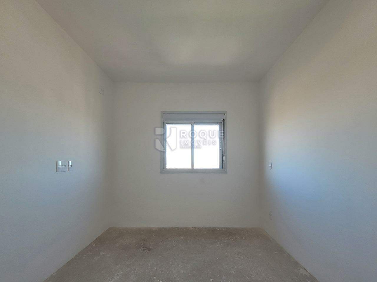 Apartamento à venda no bairro Jardim Orestes Veroni: Suíte