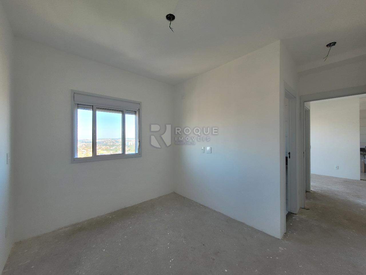 Apartamento à venda no bairro Jardim Orestes Veroni: Suíte