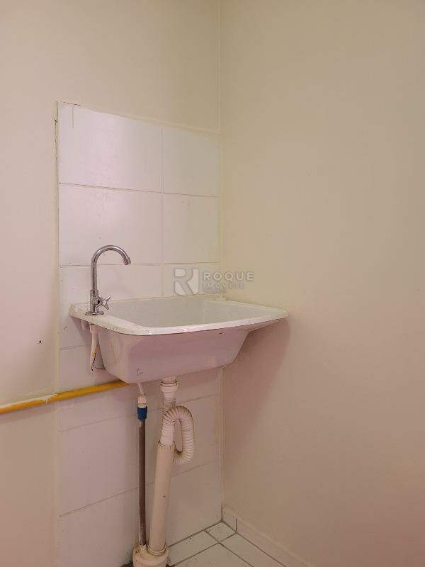 Apartamento à venda no bairro Jardim Colina Verde: Área de serviço