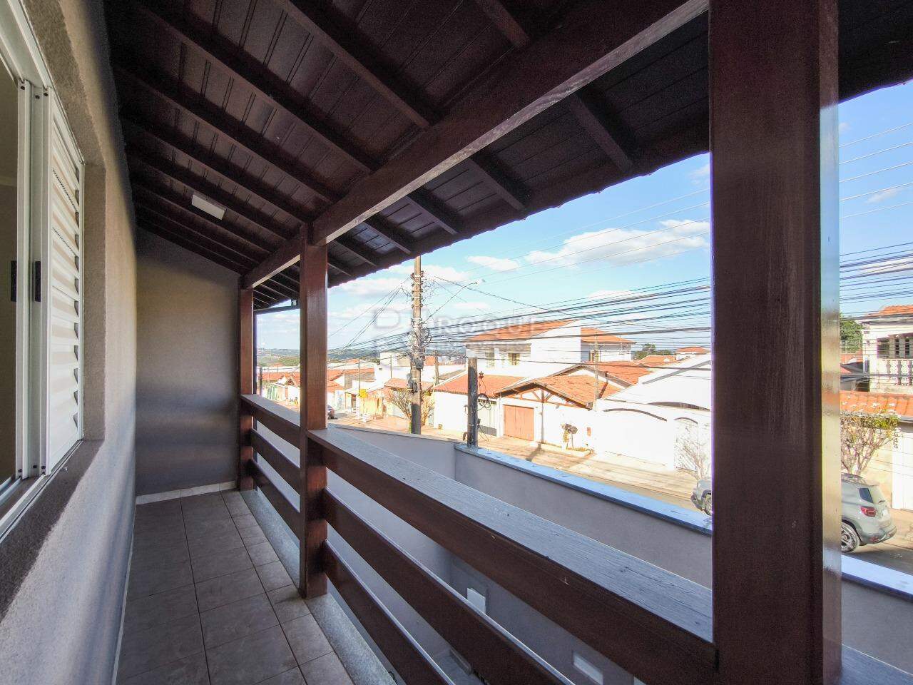 Casa Residencial à venda no bairro Jardim Residencial Recanto Alvorada: SACADA SUÍTE