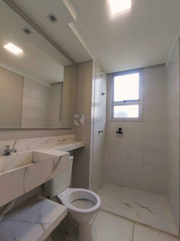 Apartamento para aluguel no bairro Parque Hippolyto: WC