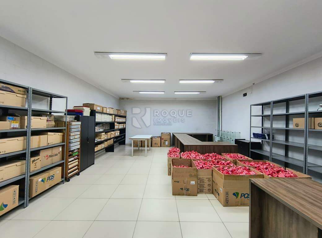 Barracão/Galpão para aluguel no bairro Jardim Anhanguera: Sala