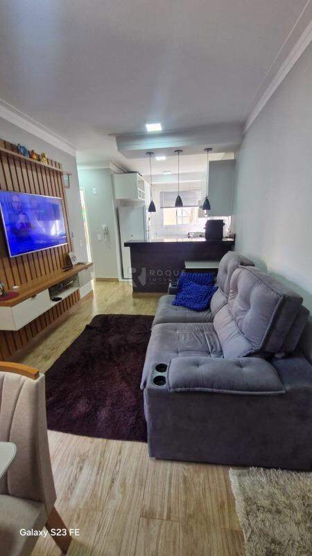 Apartamento à venda no bairro Residencial Rubi: 