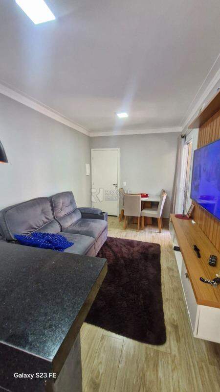 Apartamento à venda no bairro Residencial Rubi: 