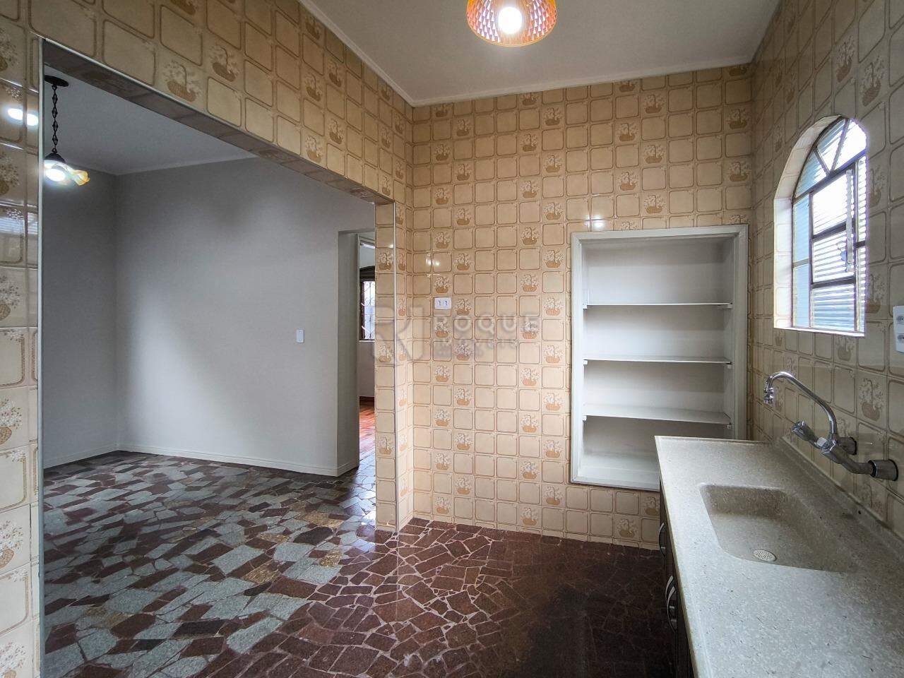 Casa Residencial para aluguel no bairro Centro: COZINHA