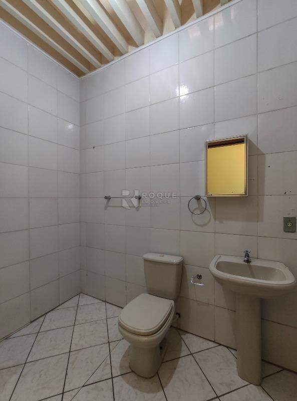 Casa Residencial à venda no bairro Jardim Residencial Recanto Alvorada: WC suíte 