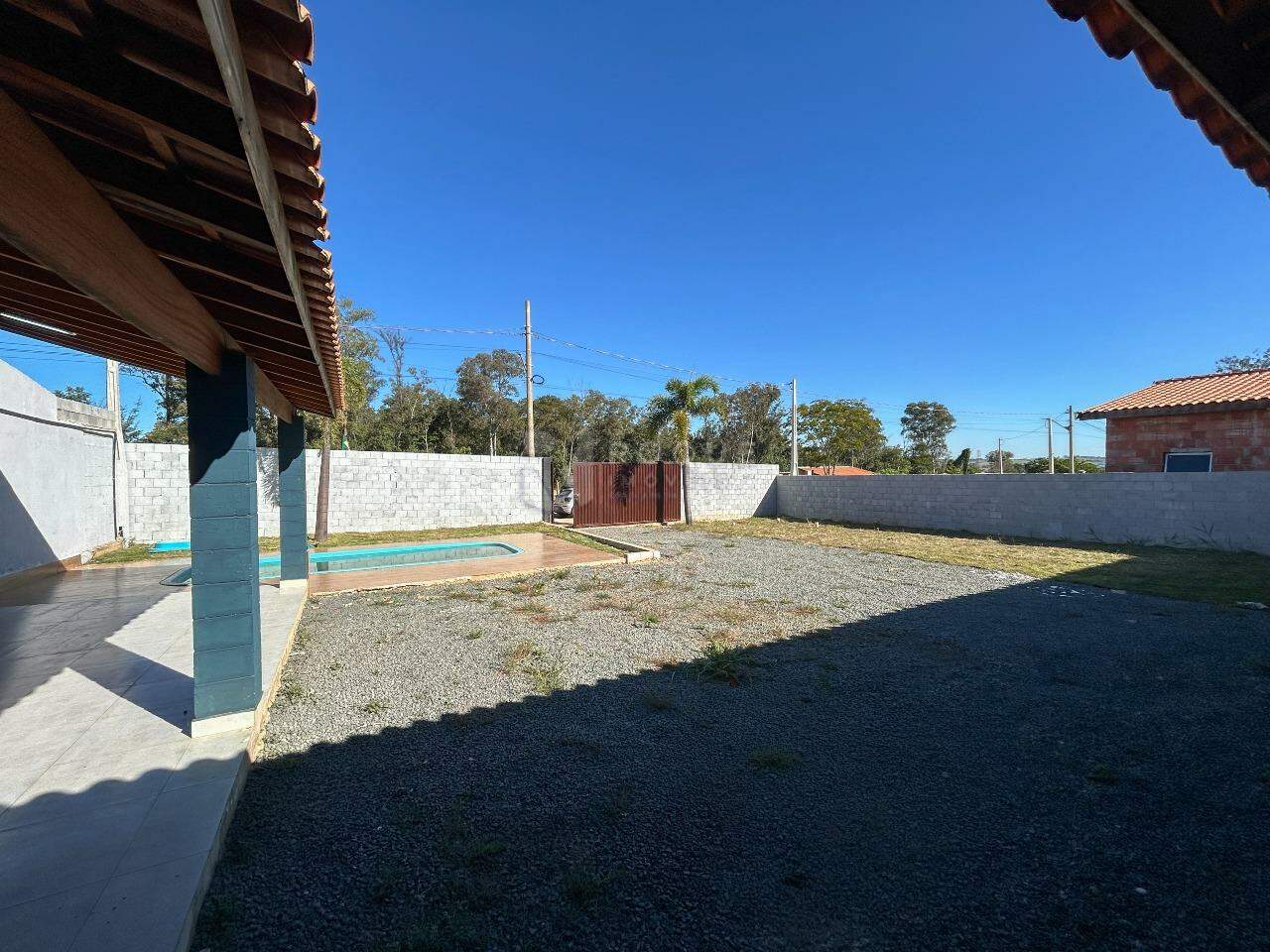 Chácara para aluguel no bairro Loiolas: Frente 