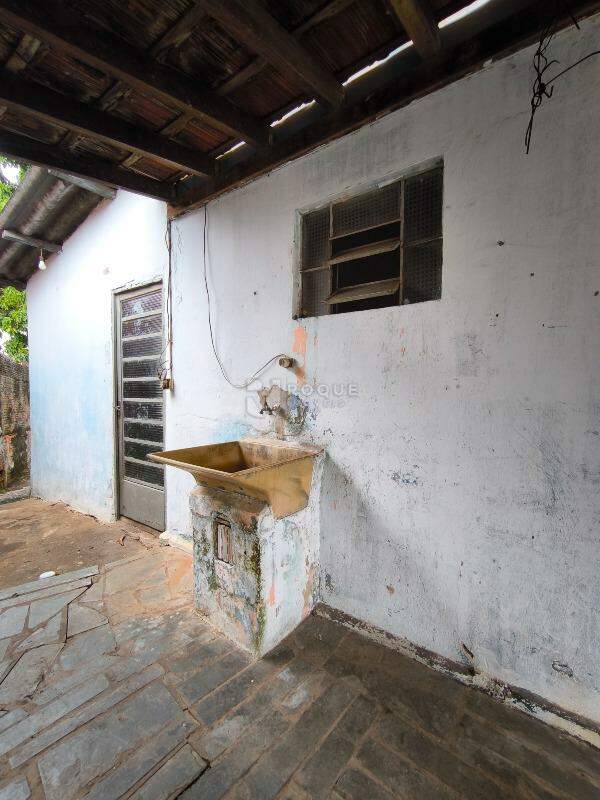 Casa Residencial à venda no bairro Jardim Nossa Senhora do Amparo: LAVANDERIA