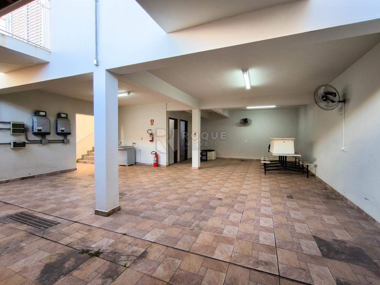 Casa Residencial à venda no bairro Jardim Maria Bruschi Modeneis: ÁREA EXTERNA