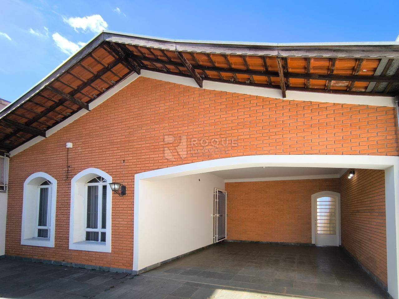 Casa Residencial à venda no bairro Jardim Maria Bruschi Modeneis: FRENTE