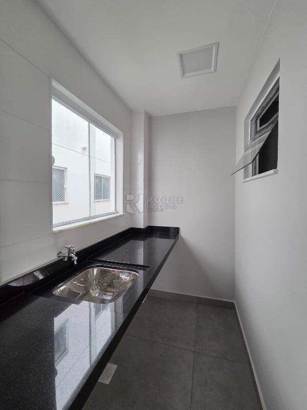 Apartamento à venda no bairro Chácara Boa Vista da Graminha: Área de serviço