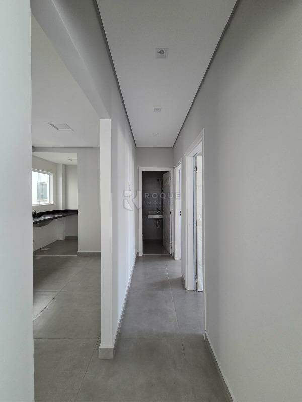 Apartamento à venda no bairro Chácara Boa Vista da Graminha: Hall