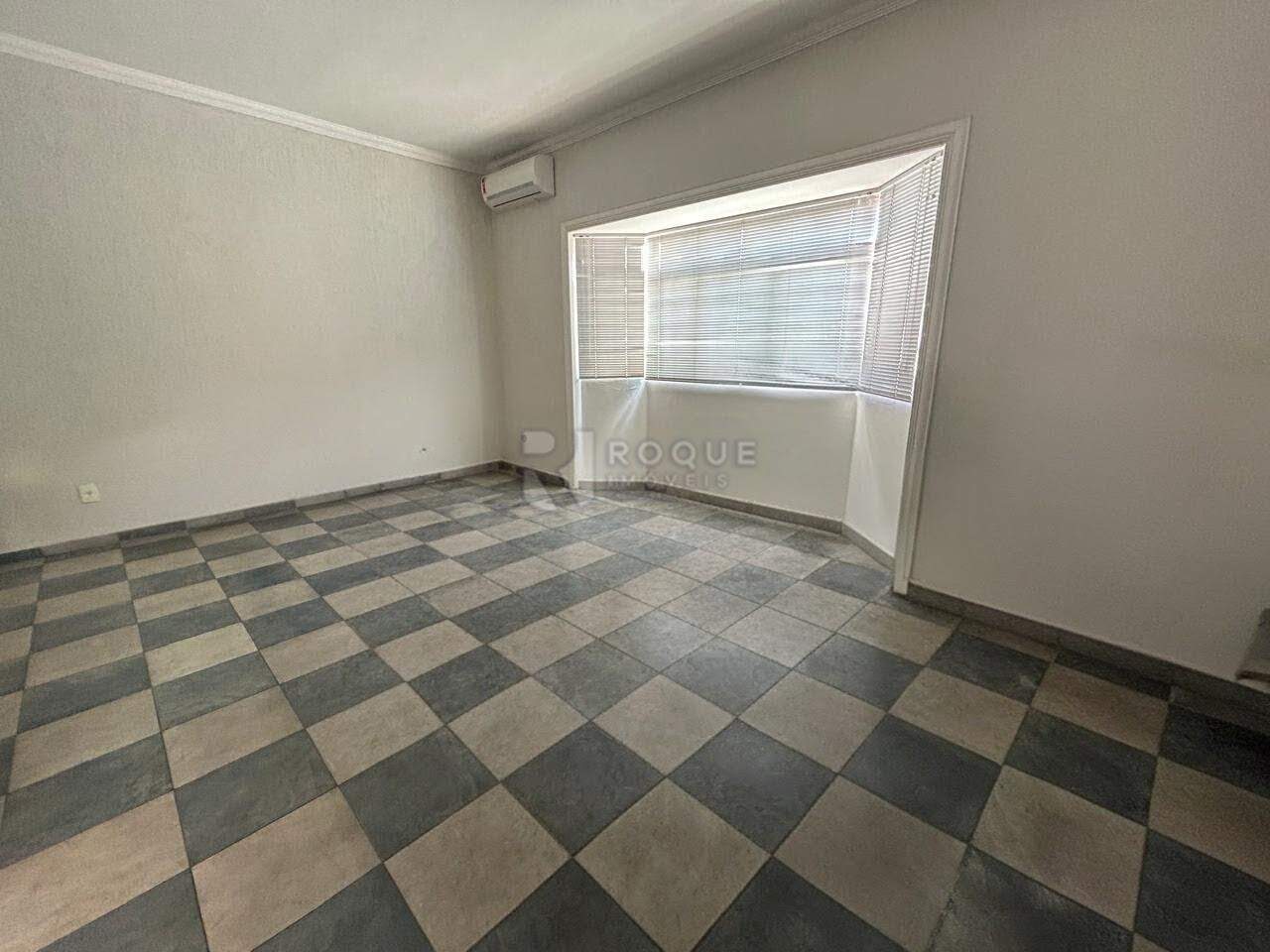 Casa Residencial à venda no bairro Jardim São Roque: Sala