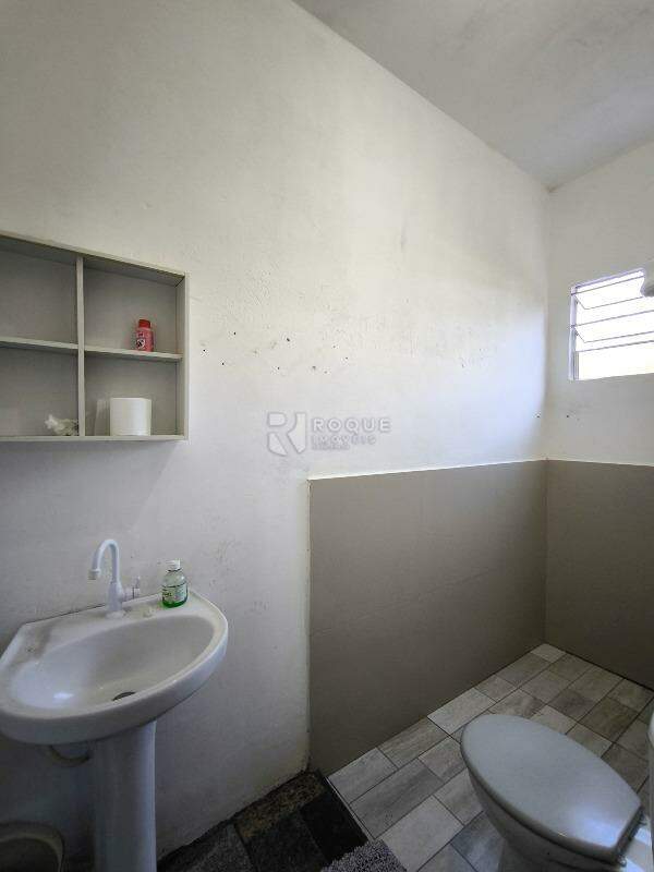 Casa Residencial à venda no bairro Parque Hippolyto: BANHEIRO SOCIAL