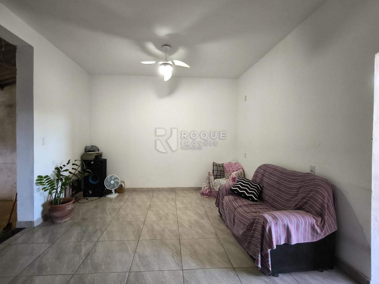 Casa Residencial à venda no bairro Parque Hippolyto: SALÃO COMERCIAL