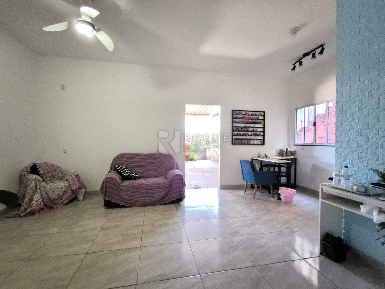 Casa Residencial à venda no bairro Parque Hippolyto: SALÃO COMERCIAL