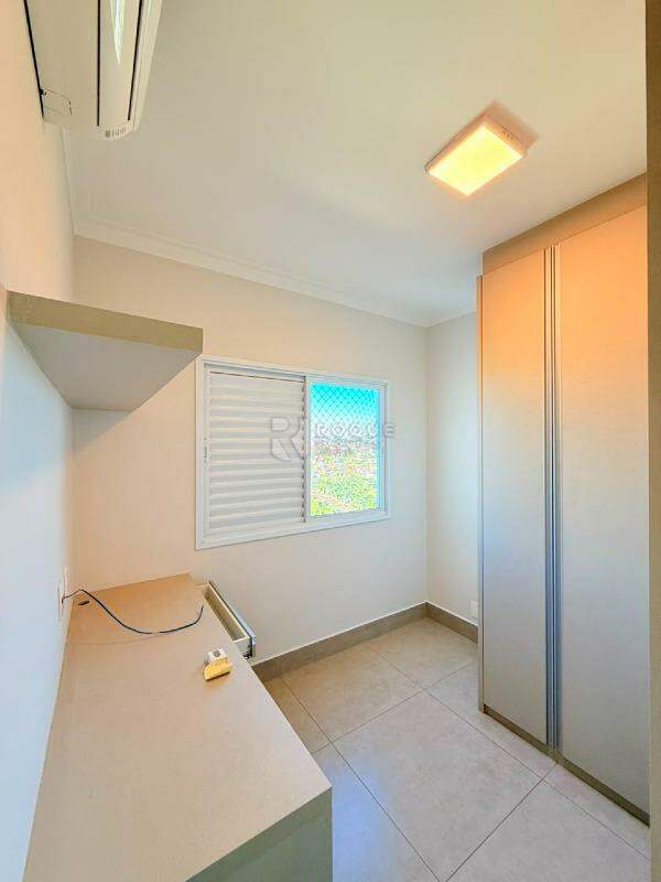 Apartamento para aluguel no bairro Jardim São Roque: Dormitório 03