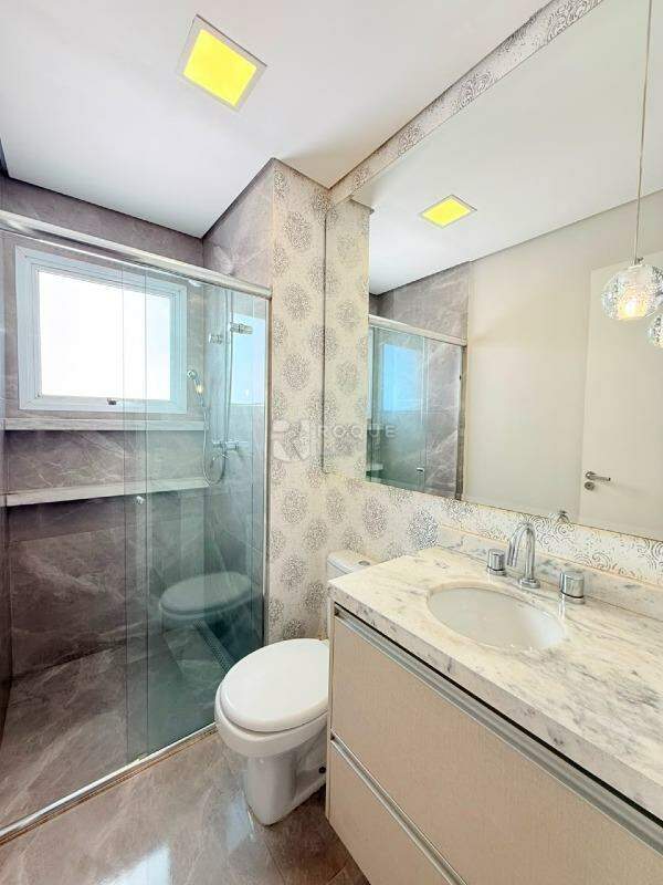 Apartamento para aluguel no bairro Jardim São Roque: Wc Social
