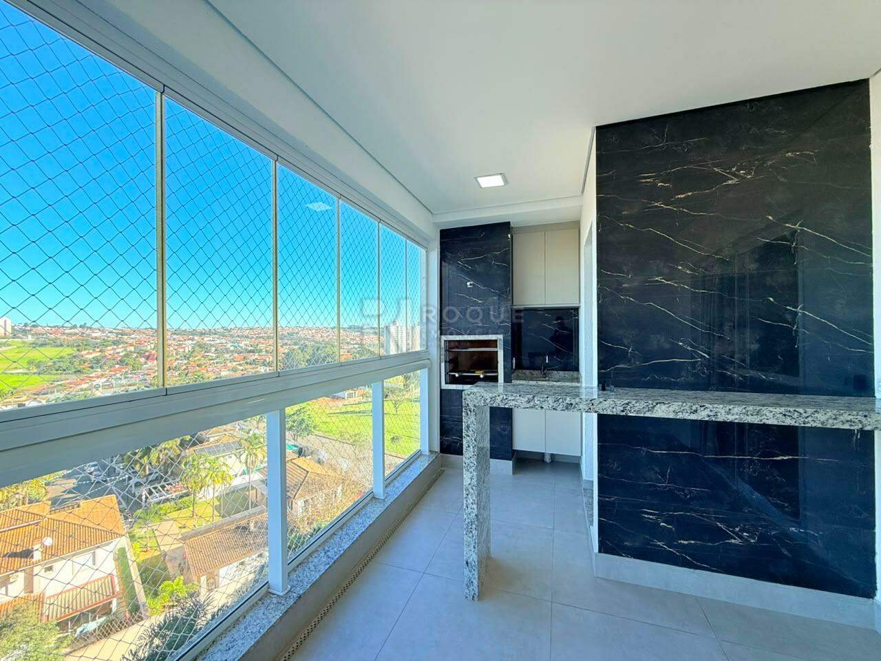 Apartamento para aluguel no bairro Jardim São Roque: Sacada/Churrasqueira