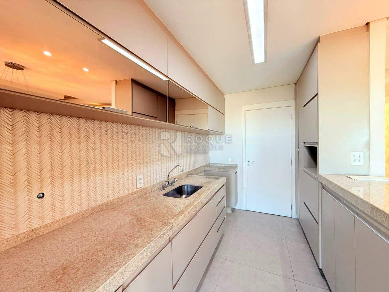 Apartamento para aluguel no bairro Jardim São Roque: Cozinha