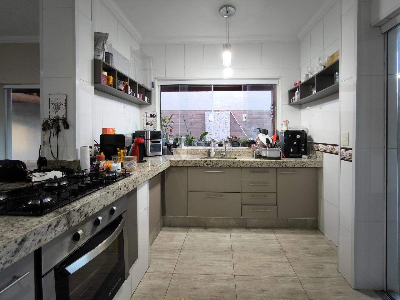 Casa Residencial à venda no bairro Vila Independência: COZINHA