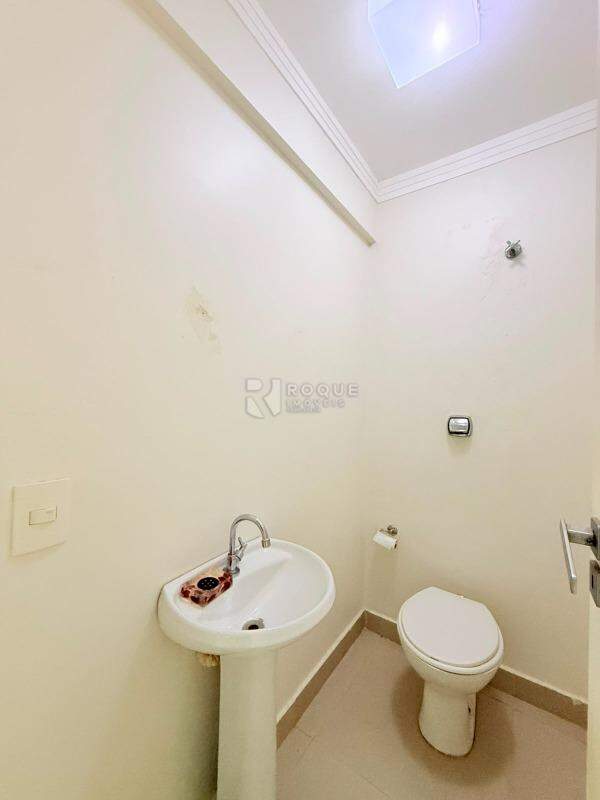 Apartamento para aluguel no bairro Centro: Wc serviço