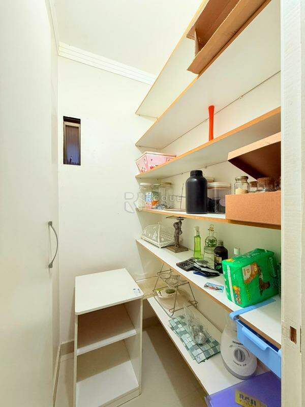 Apartamento para aluguel no bairro Centro: Despensa