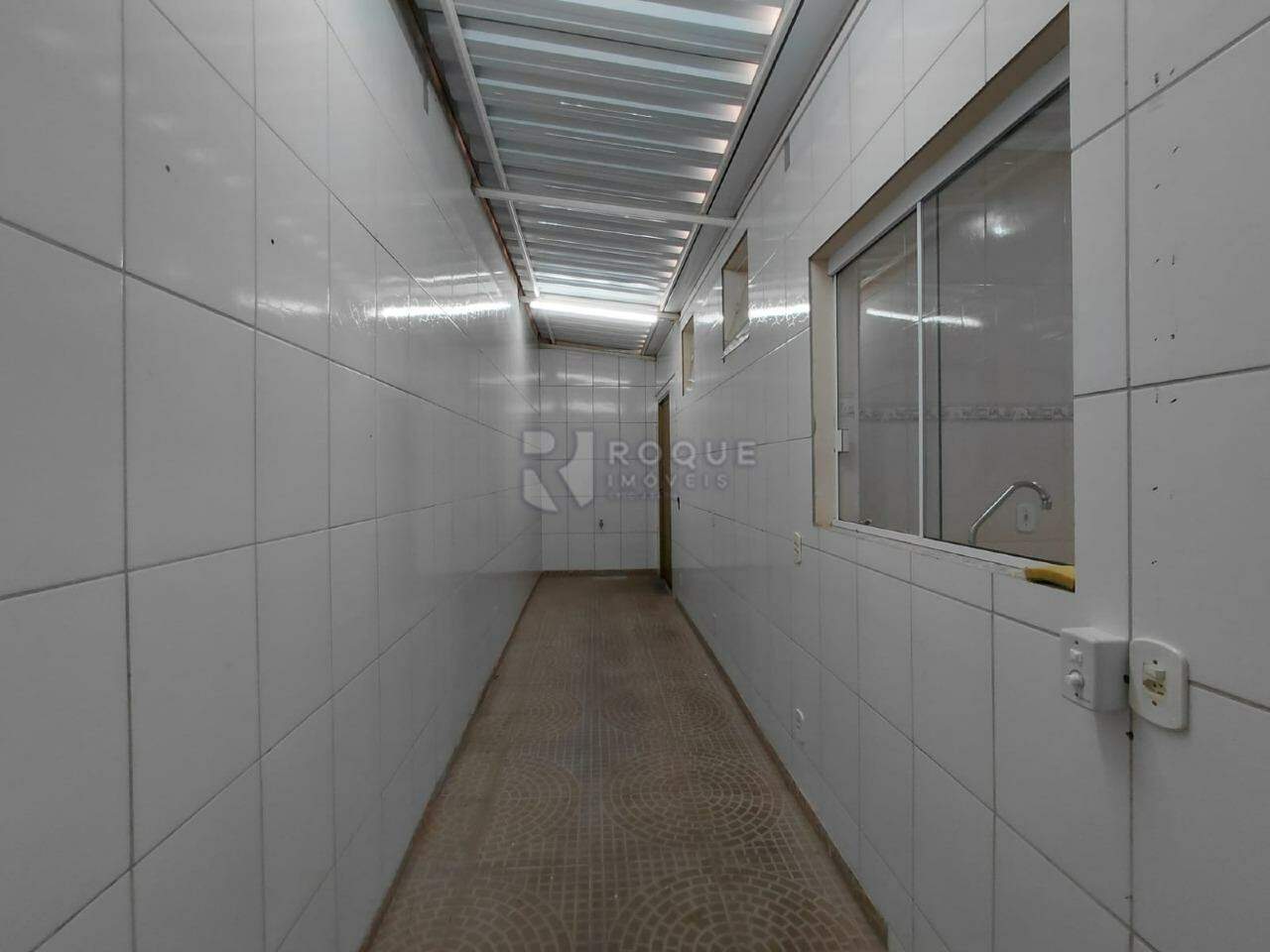 Salão para aluguel no bairro Vila Santa Rosália: Quintal