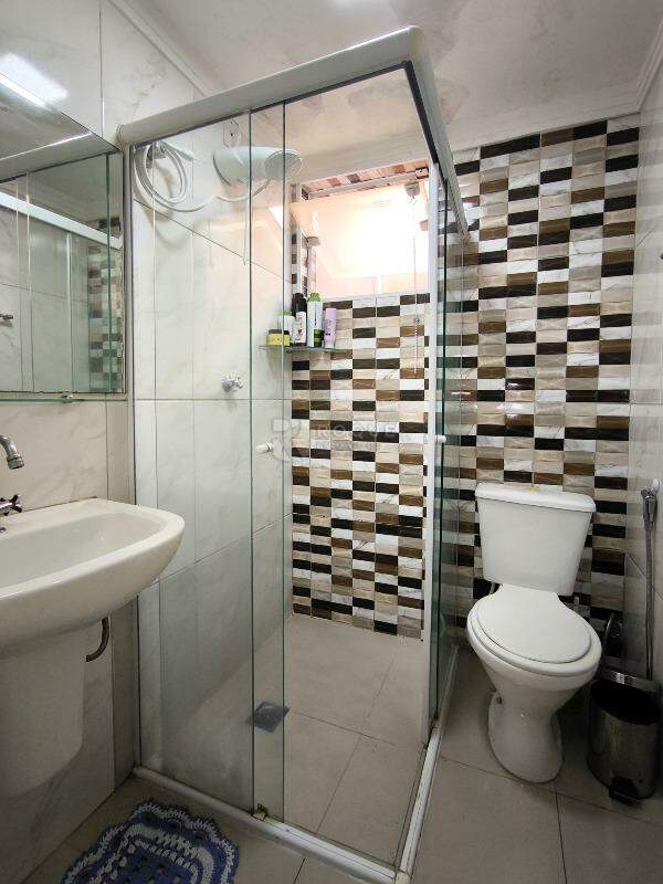 Casa Residencial à venda no bairro Parque Residencial Abílio Pedro: BANHEIRO SOCIAL
