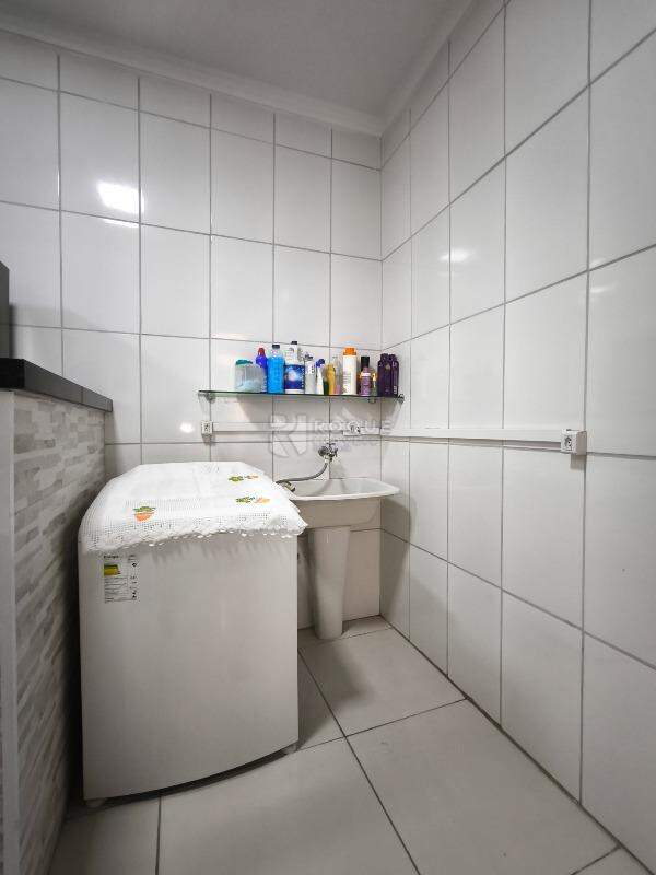 Casa Residencial à venda no bairro Parque Residencial Abílio Pedro: LAVANDERIA 