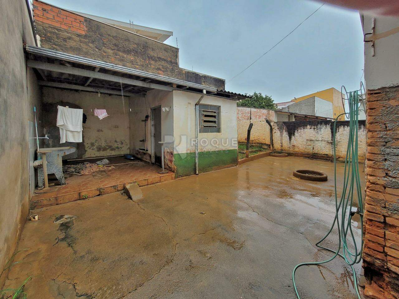 Casa Residencial à venda no bairro Vila Camargo: Lavanderia