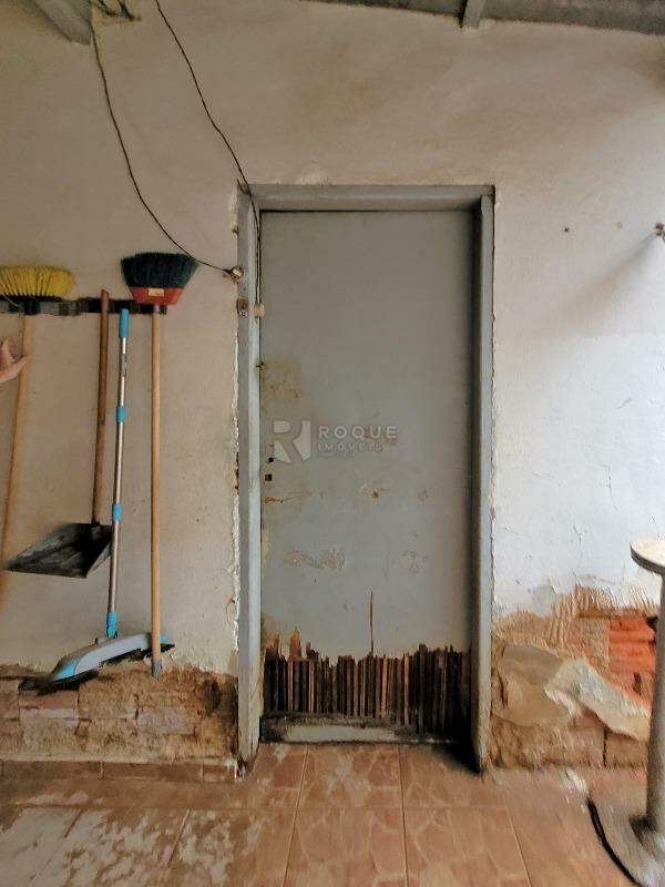 Casa Residencial à venda no bairro Vila Camargo: Lavanderia