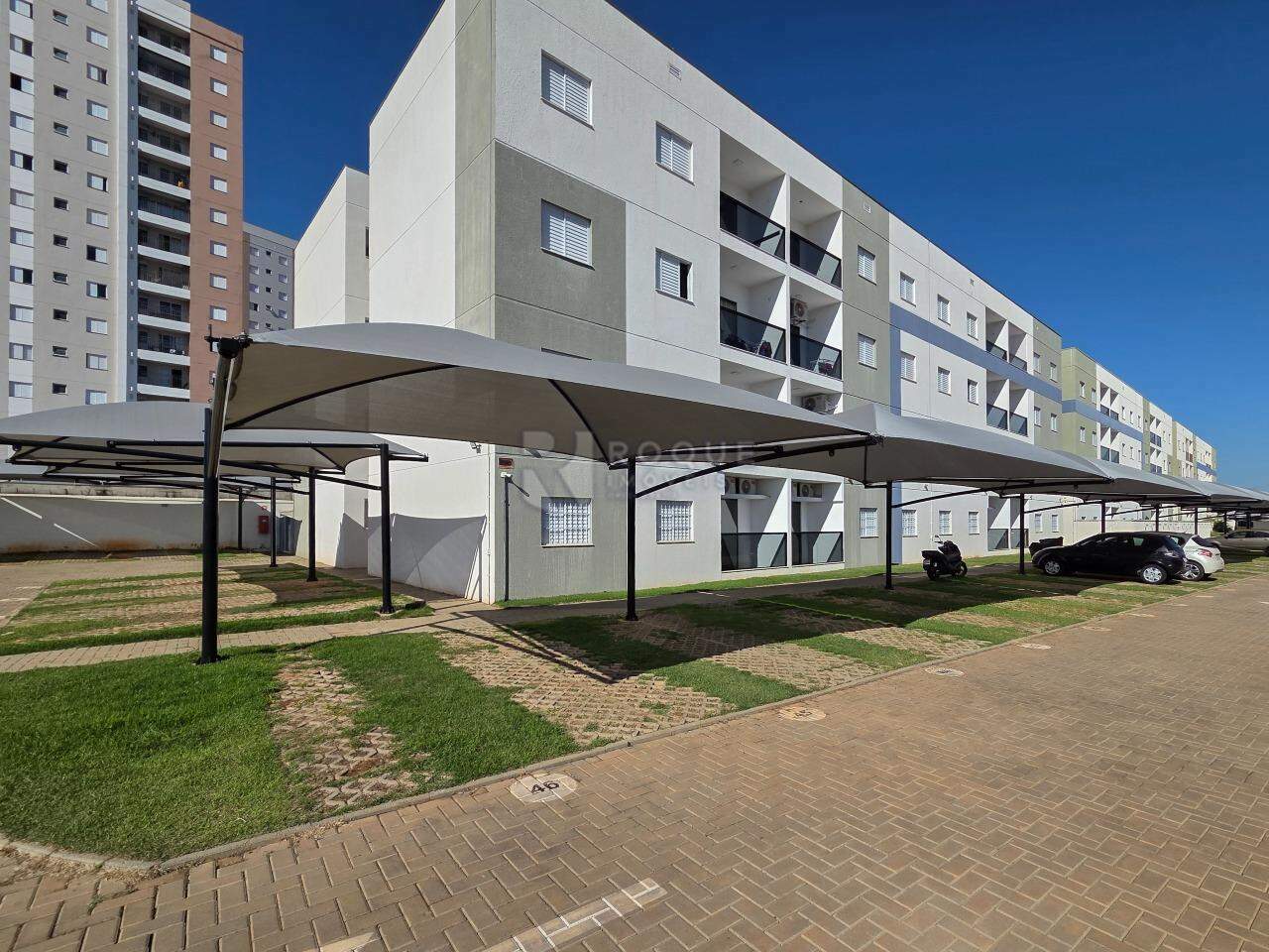 Apartamento para aluguel no bairro Jardim Santa Adélia: Fachada 
