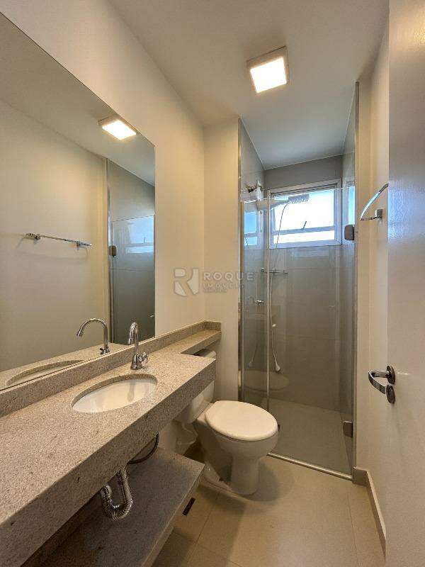 Apartamento para aluguel no bairro Chácaras Antonieta: WC suíte