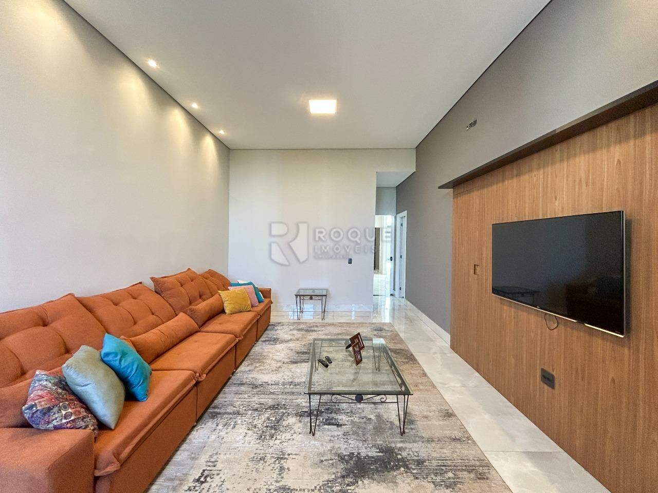 Casa em condomínio para aluguel no bairro Residenciais Fazenda Itapema: Sala