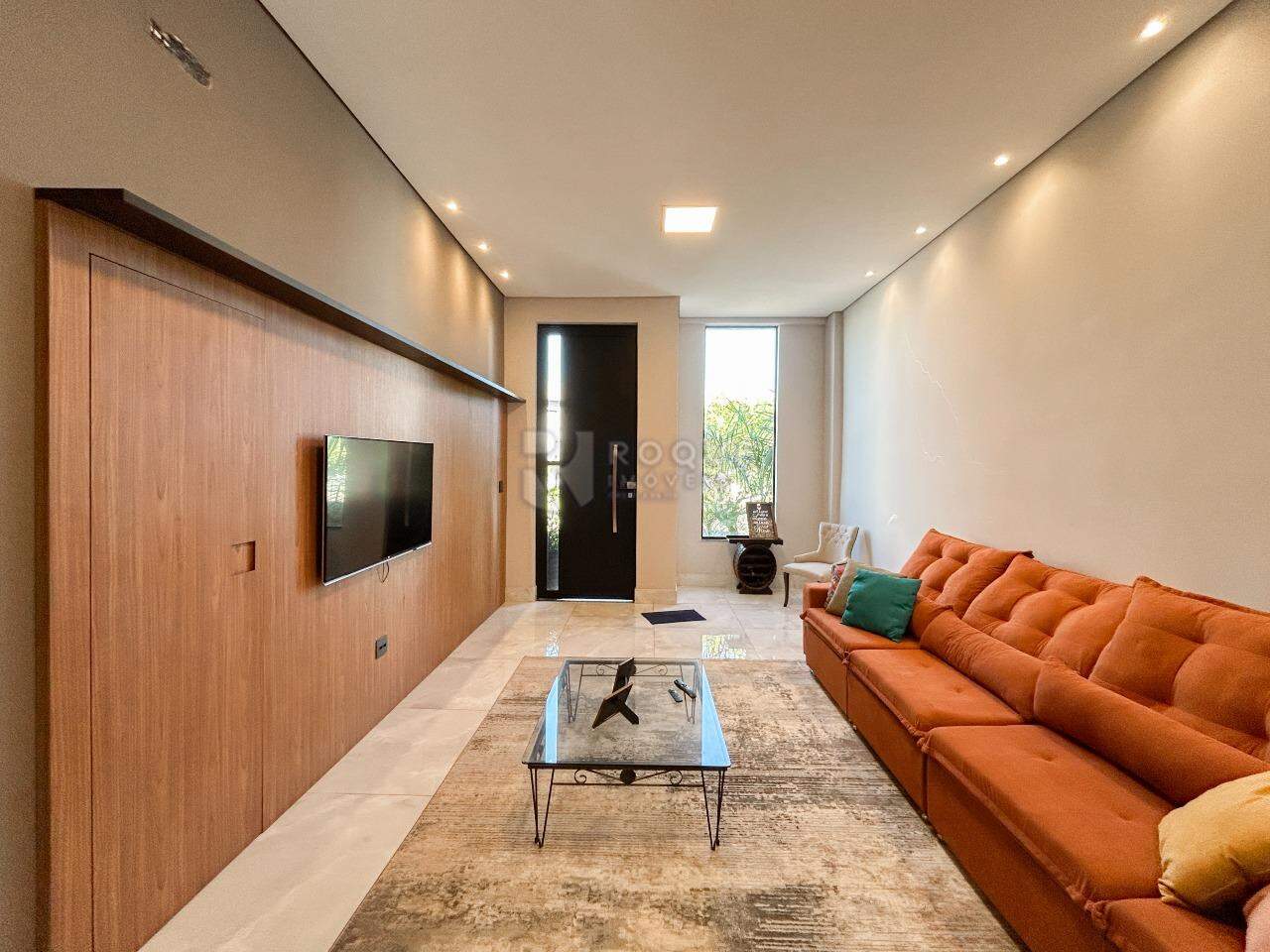 Casa em condomínio para aluguel no bairro Residenciais Fazenda Itapema: Sala 