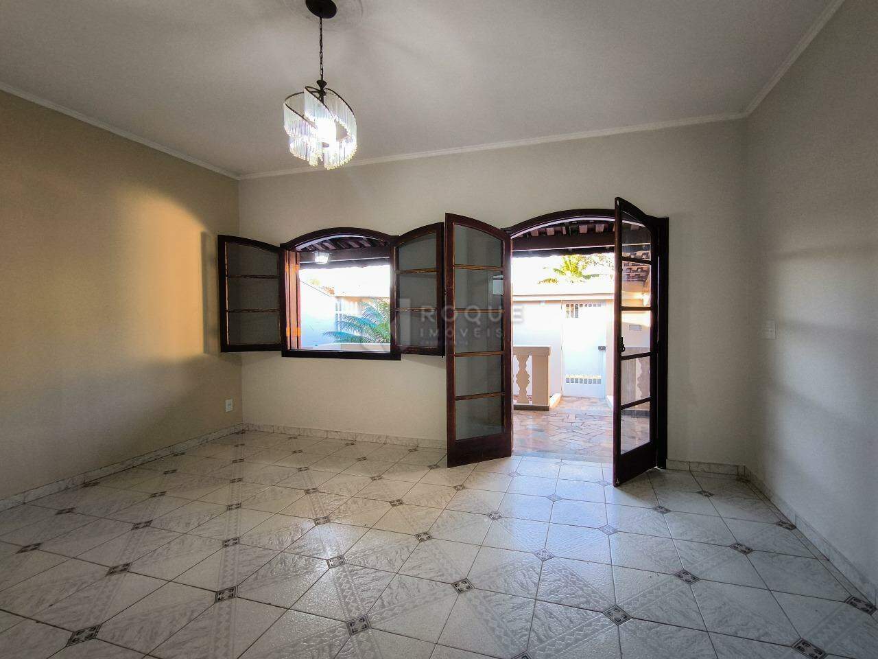 Casa Residencial à venda no bairro Jardim Paulista: SALA DE ESTAR