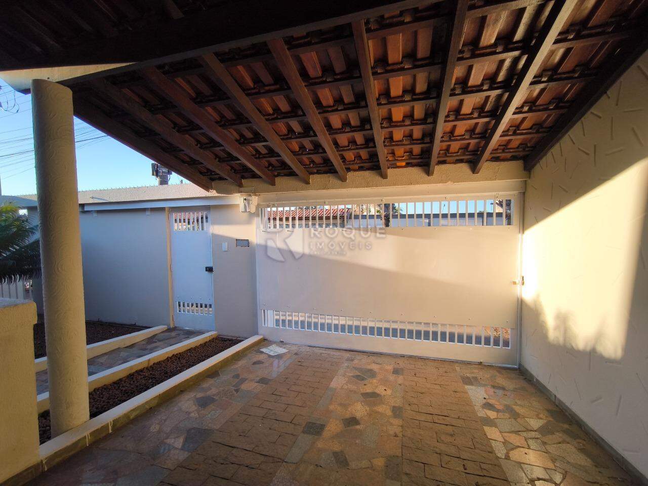 Casa Residencial à venda no bairro Jardim Paulista: PORTÃO AUTOMÁTICO