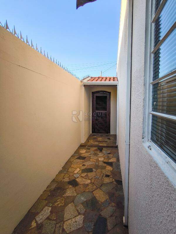 Casa Residencial à venda no bairro Jardim Paulista: ENTRADA DE SERVIÇO