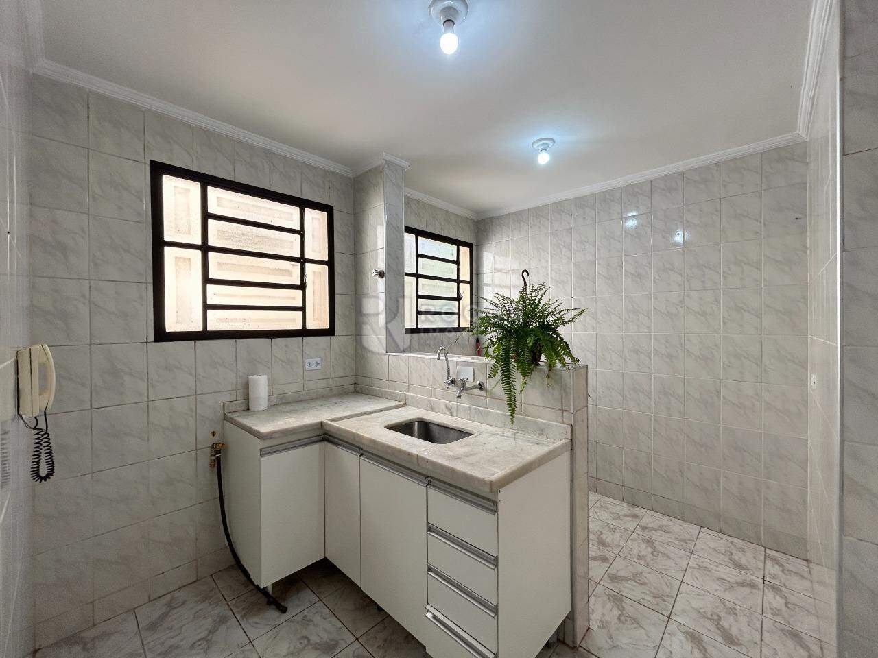 Apartamento para aluguel no bairro Jardim Ipiranga: Cozinha