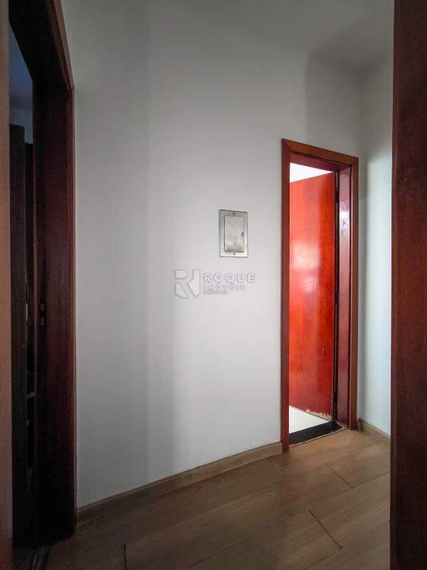 Casa Residencial à venda no bairro Jardim Residencial Guimarães: ÁREA DE CIRCULAÇÃO