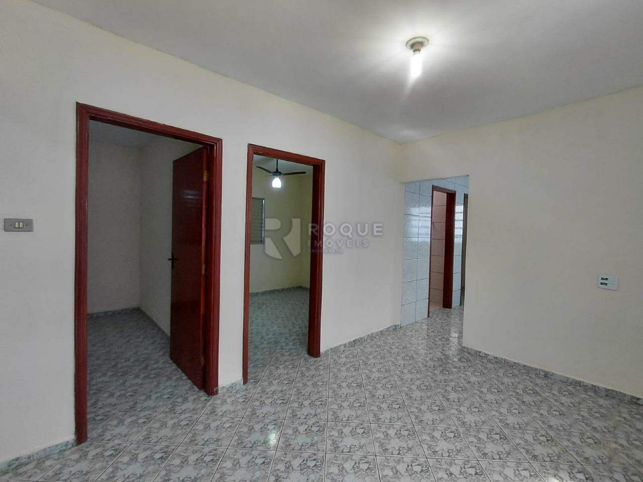 Casa Residencial para aluguel no bairro Jardim Santana: Sala