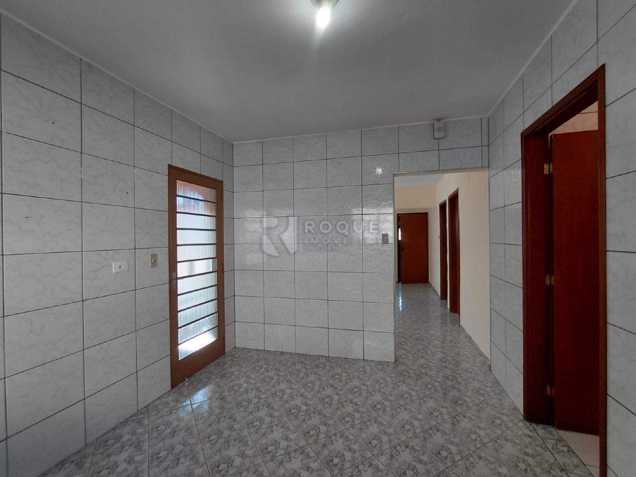 Casa Residencial para aluguel no bairro Jardim Santana: Cozinha