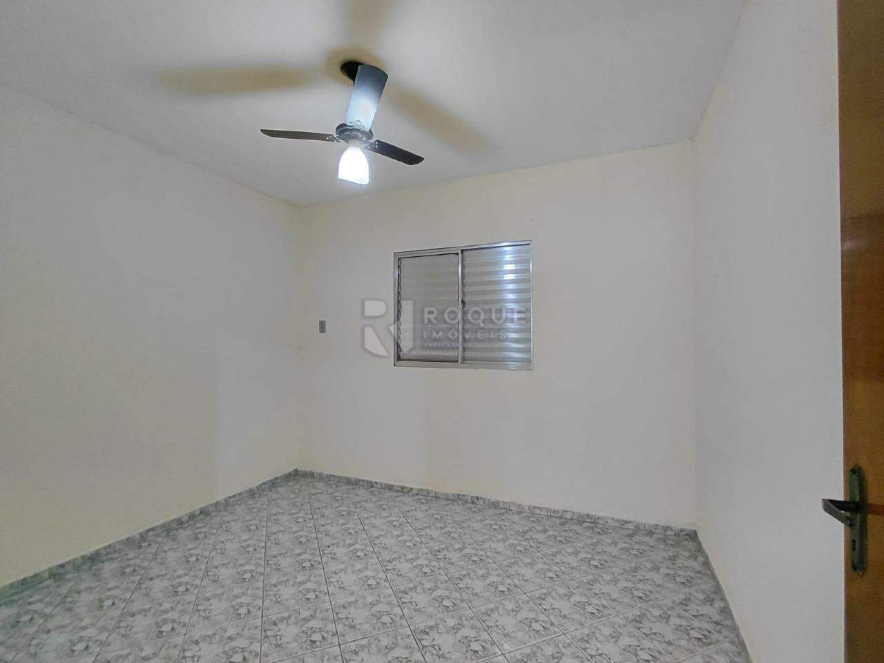 Casa Residencial para aluguel no bairro Jardim Santana: Dormitório 1