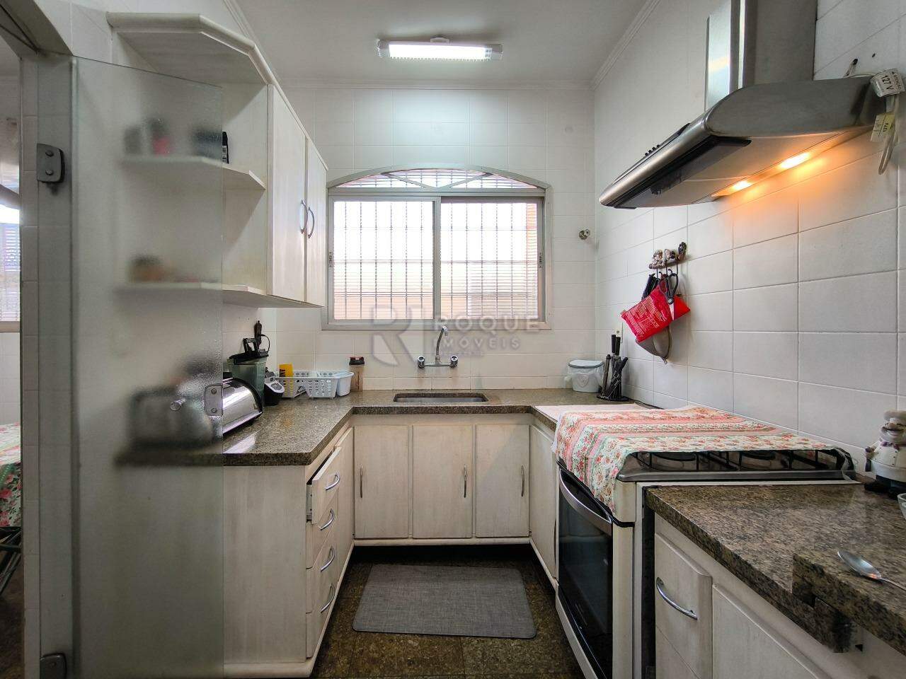 Casa Residencial à venda no bairro Jardim Santa Fé: COZINHA