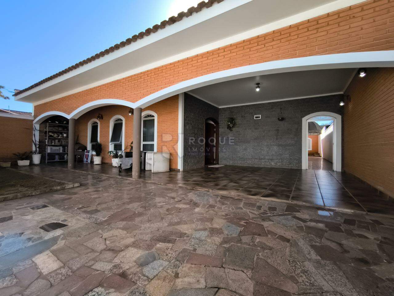 Casa Residencial à venda no bairro Jardim Santa Fé: FRENTE